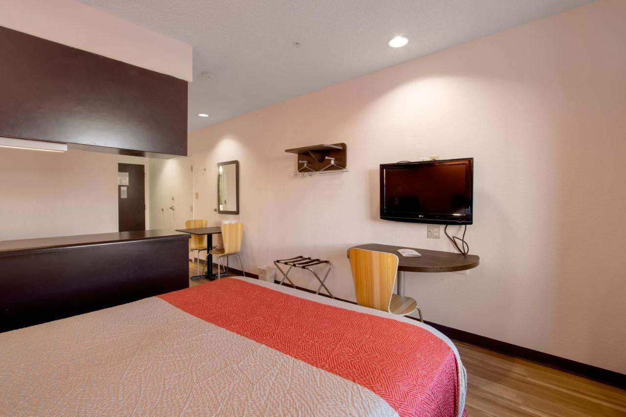 โมเทล 6 เอล ปาโซ - เซาท์อีสต์ Hotel เอลปาโซ ภายนอก รูปภาพ
