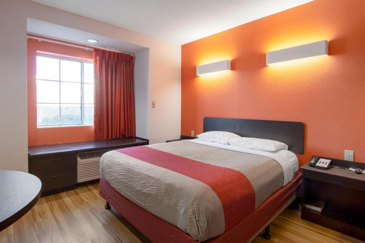 โมเทล 6 เอล ปาโซ - เซาท์อีสต์ Hotel เอลปาโซ ภายนอก รูปภาพ